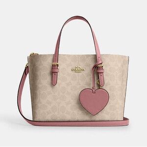 Coach Mollie Tote Bag 25 In Signature Canvas With Heart Charm CDF03 NWT